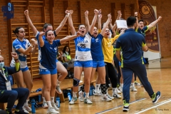 photo5947411691069355977