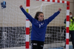 photo5947439814515211205