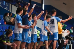 photo5949691614328895380