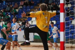 photo5949691614328895382