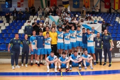 photo5949691614328895445