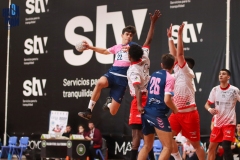 photo5960680258090940343