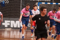 photo5960680258090940363