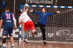 photo5960680258090940386