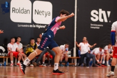 photo5960680258090940400