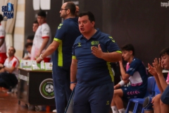 photo5960680258090940402