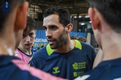 photo5960756704213841849