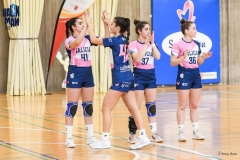 photo5960756704213841859