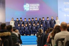 photo_5861768265070656109_y