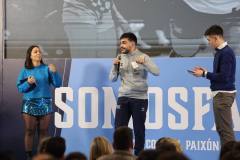 photo_5861768265070656113_y