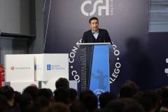 photo_5861795546702920303_y