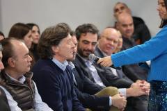 photo_5861795546702920309_y