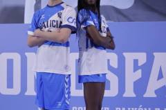 photo_5863741394521274877_y