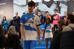 photo_5863741394521274908_y